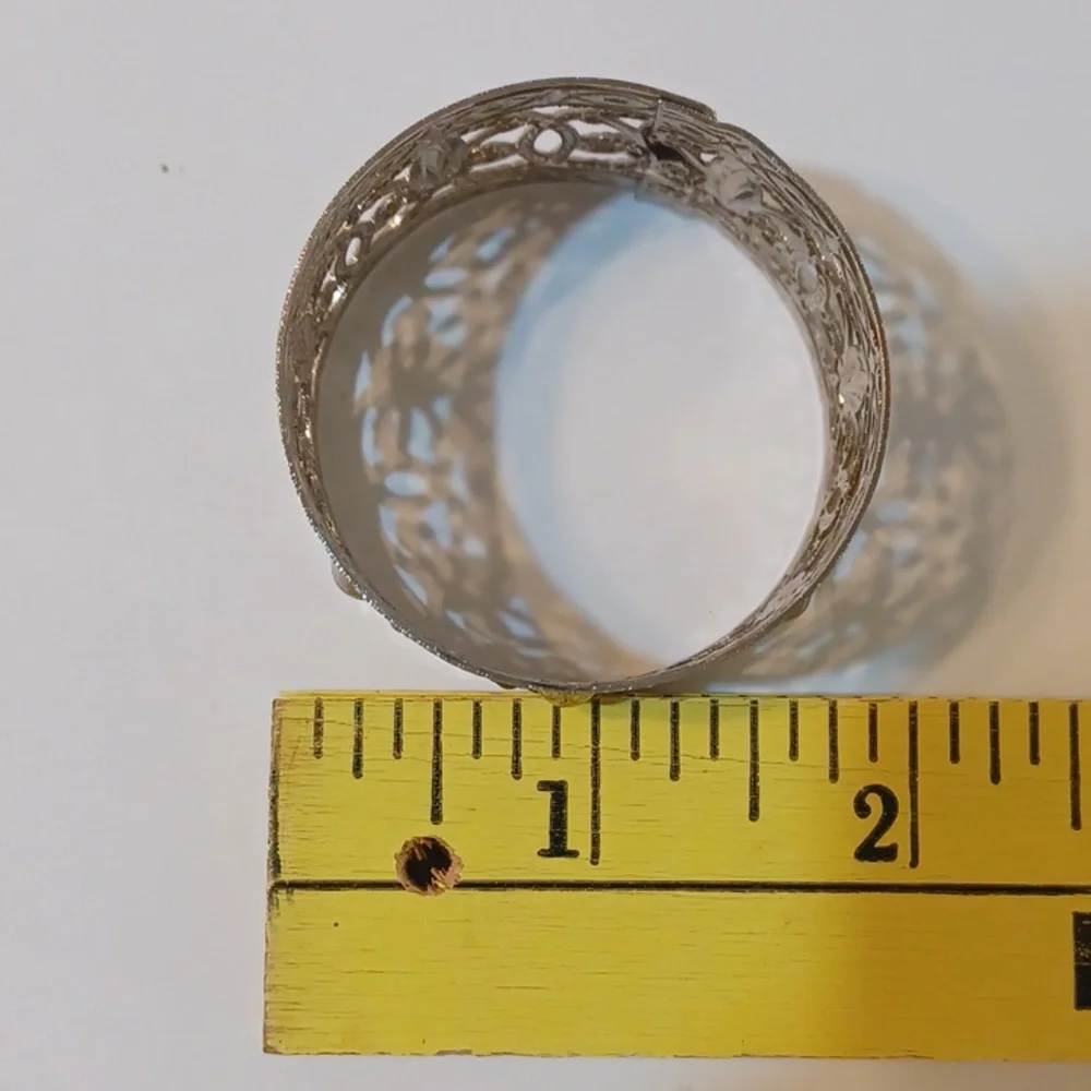 Vintage Kemp and Beatley Fleur Delis Filigree Napkin Ring Set of 6 L@@K!